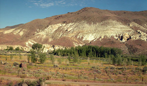 154-MountainsByRail